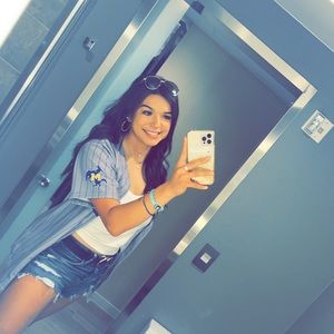 Meet your Posher, Saleen